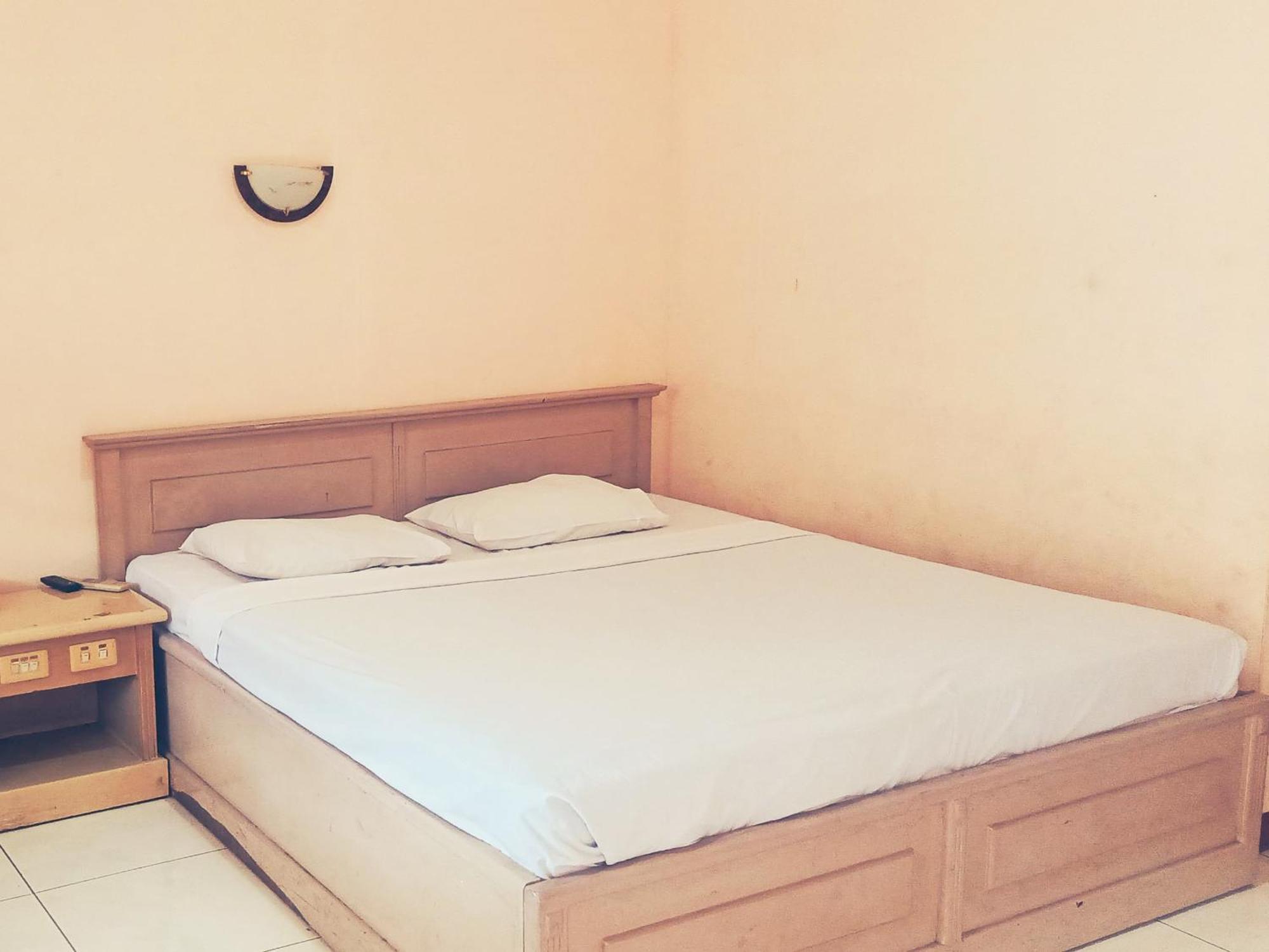 Hotel Wijaya Purwokerto Bagian luar foto