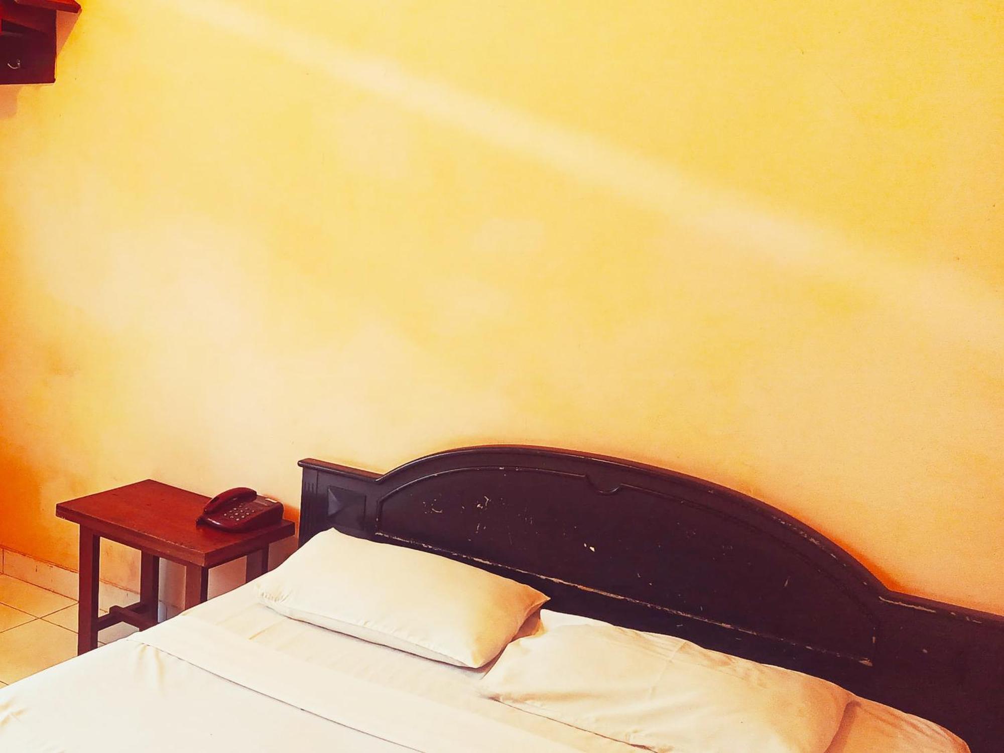 Hotel Wijaya Purwokerto Bagian luar foto